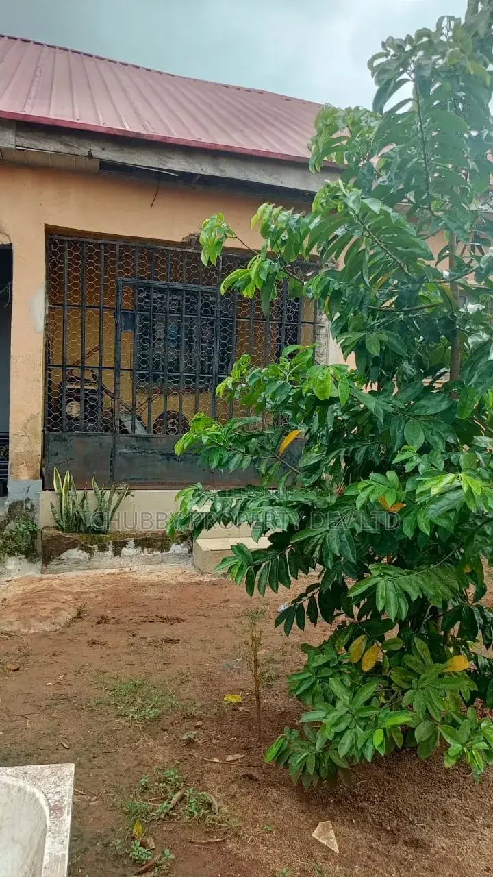 2bdrm Bungalow in Chubby Property, Umuahia for sale