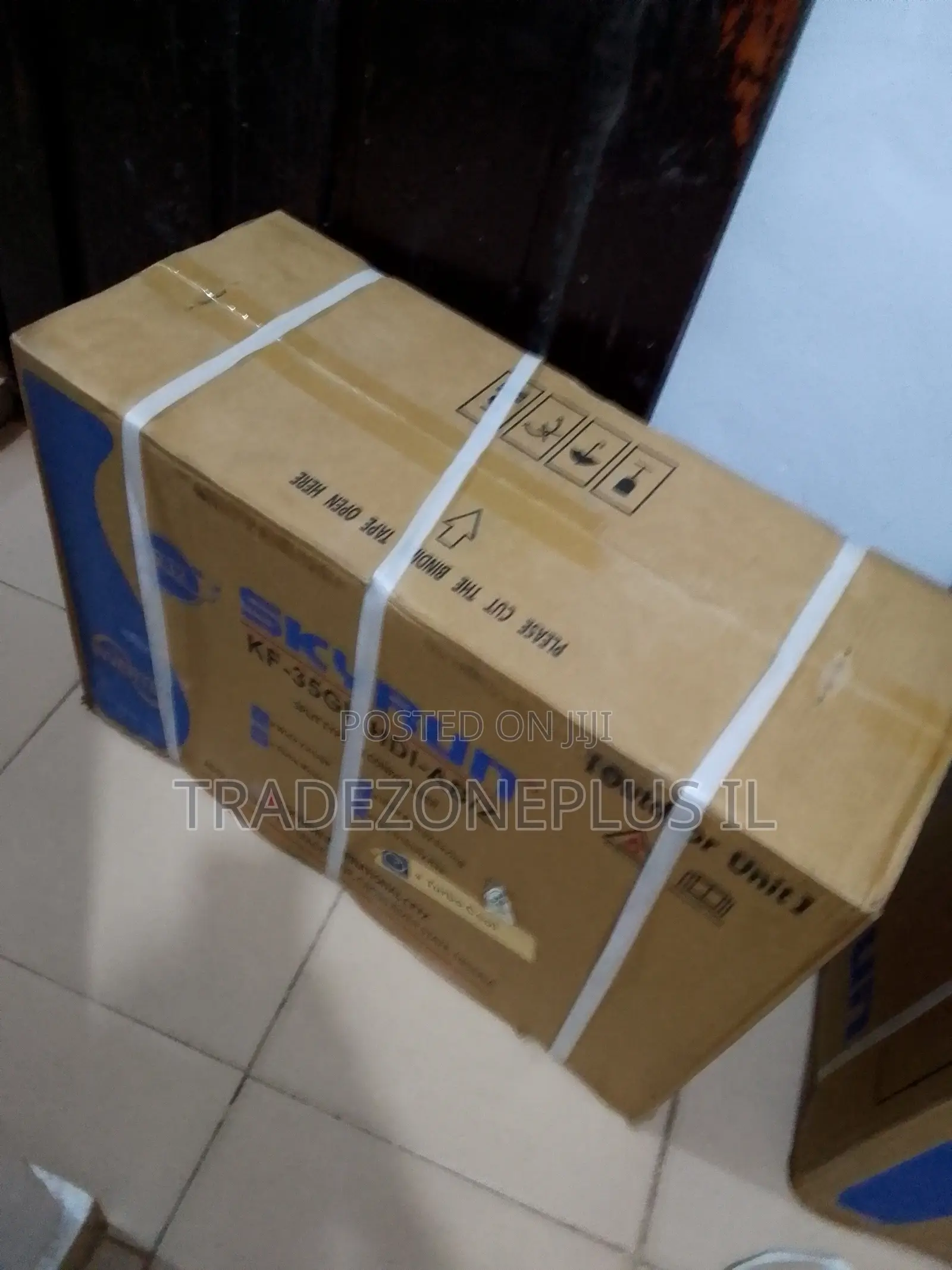 Skyrun Premium 1HP Inverter Split AC