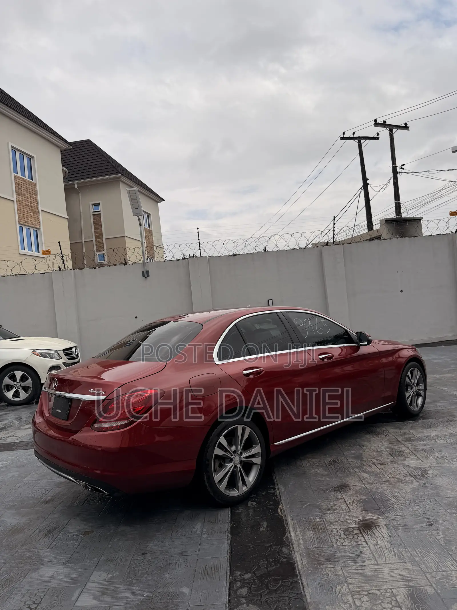 Mercedes-Benz C300 2016 Red