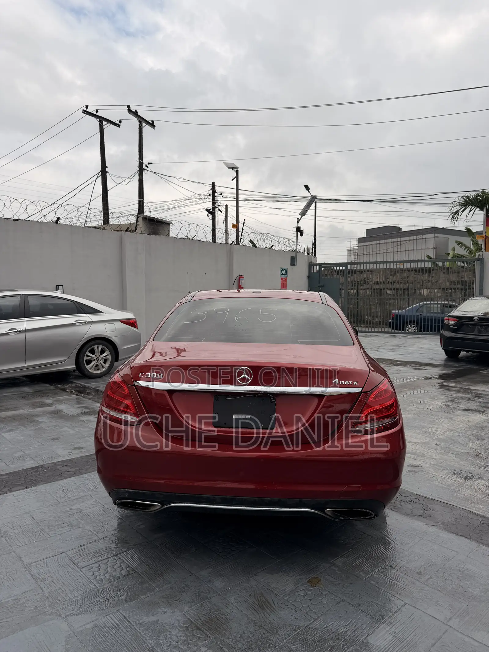 Mercedes-Benz C300 2016 Red