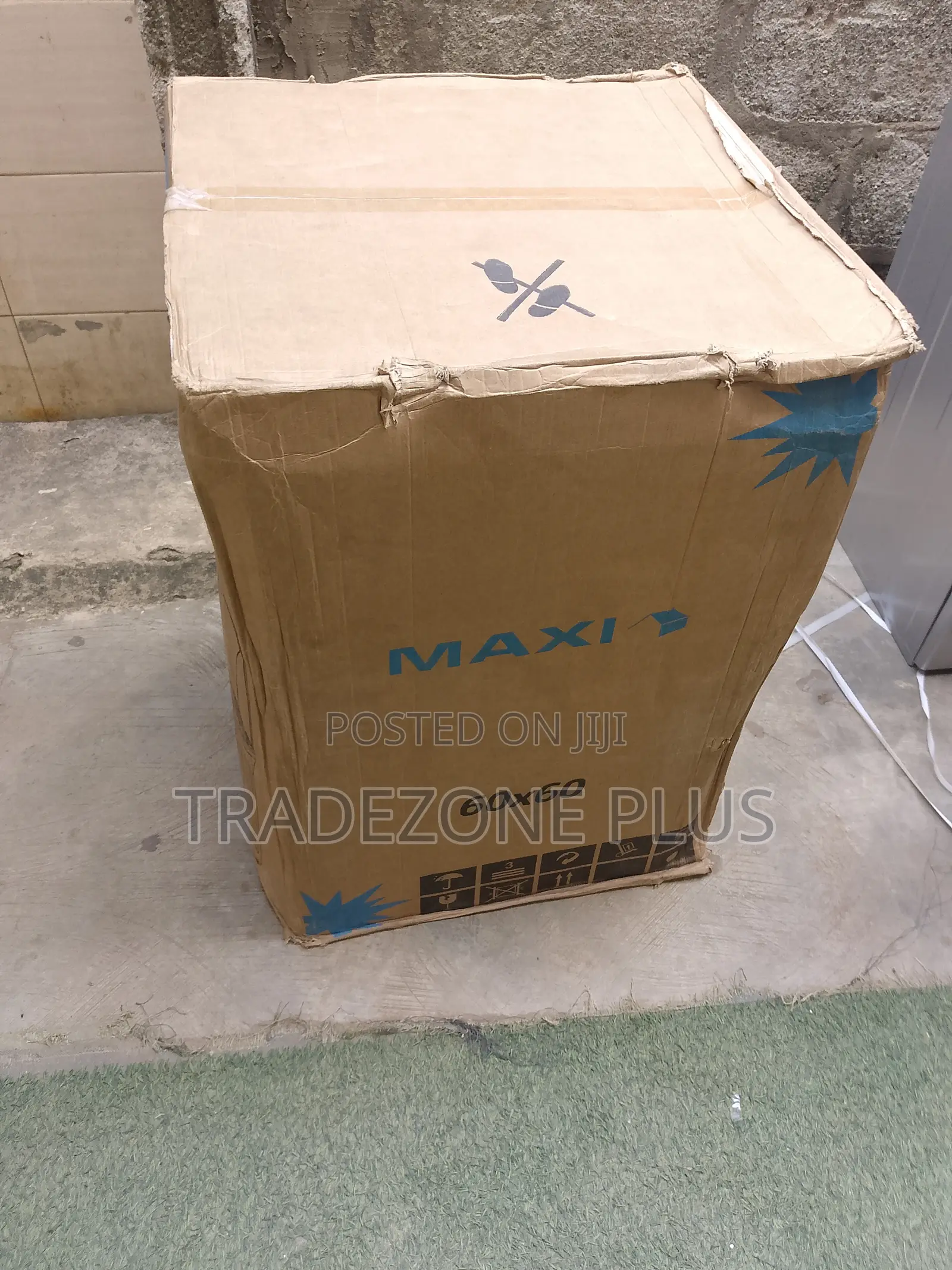 Maxi Standing Gas Cooker – 4 Burners, Great Value