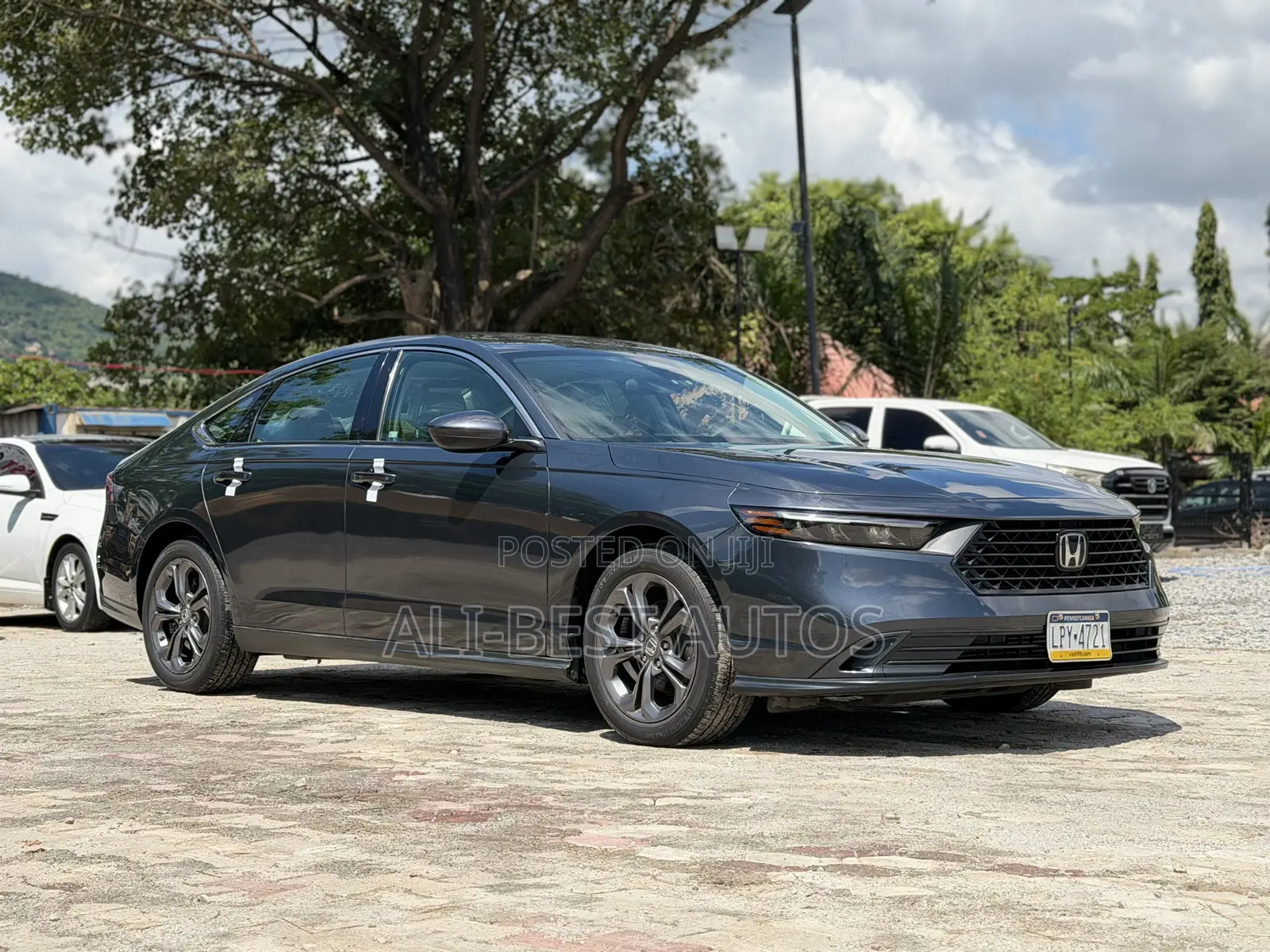 Toyota Camry 2020 Blue