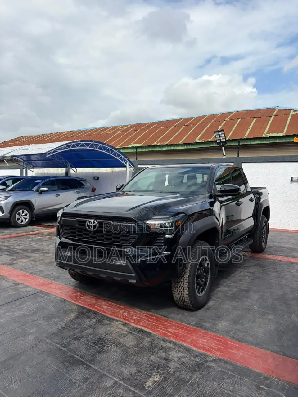 Toyota Tacoma TRD Off-Road Double Cab 4WD 6.1 ft. SB 2025 Black