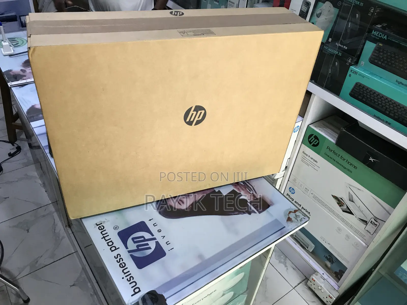 New HP ProOne 240 G10 All-in-One 8GB Intel Core i3 SSD 512GB