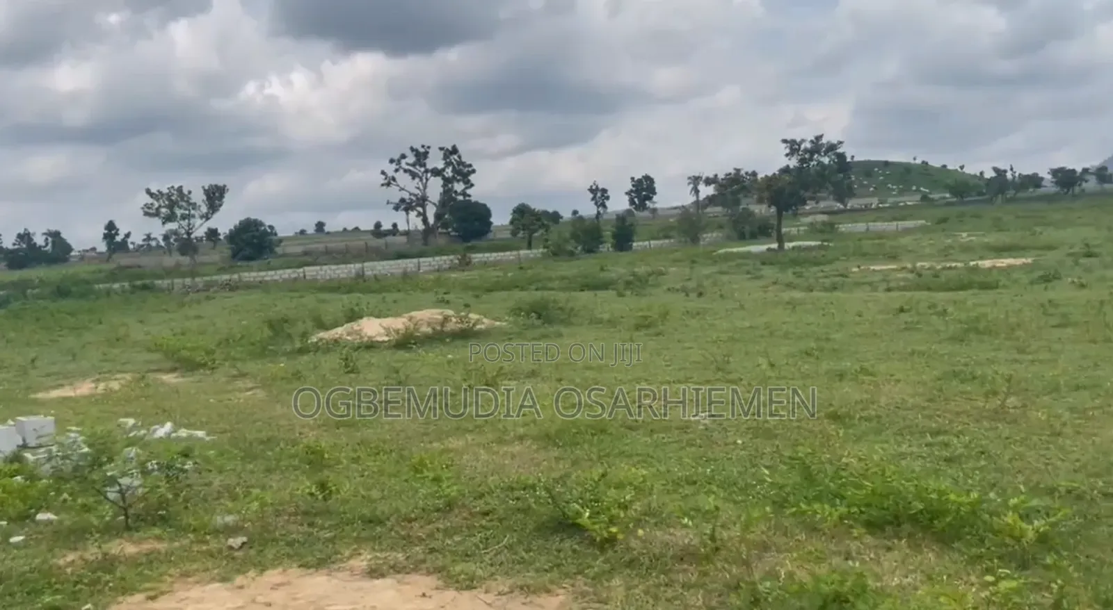 1000sqm Estate Land for 6 Units of 3 Bedroom Block of Flats With RofO