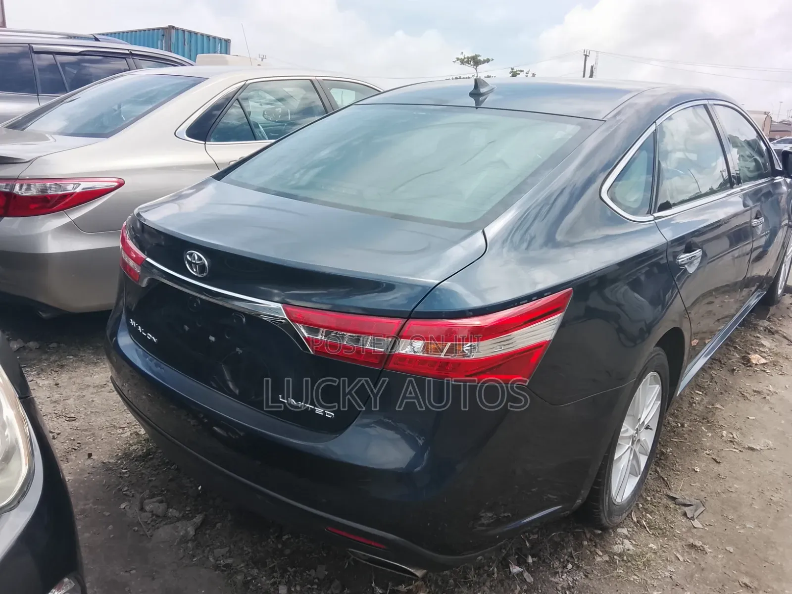 Toyota Avalon 2016 Blue