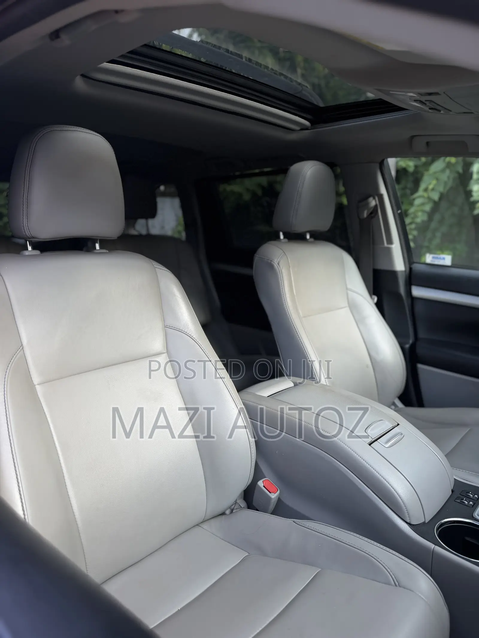 Toyota Highlander XLE 2022 White