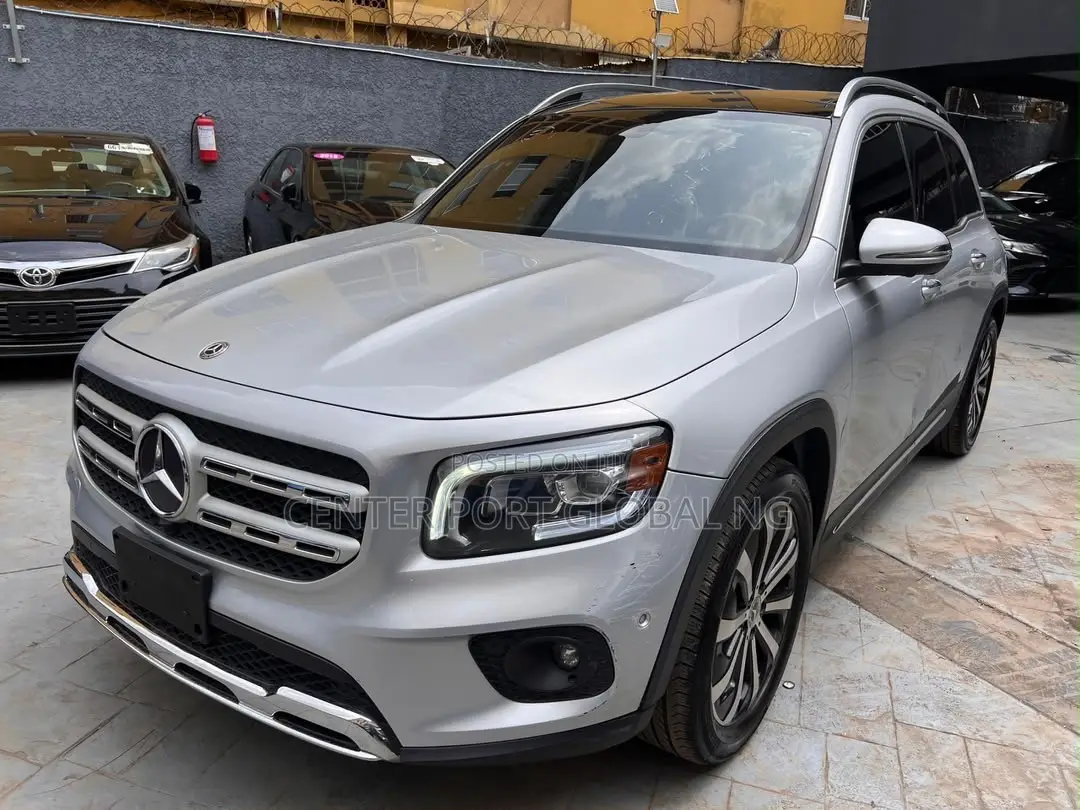 Mercedes-Benz GLB-Class GLB 250 4MATIC 2020 Silver