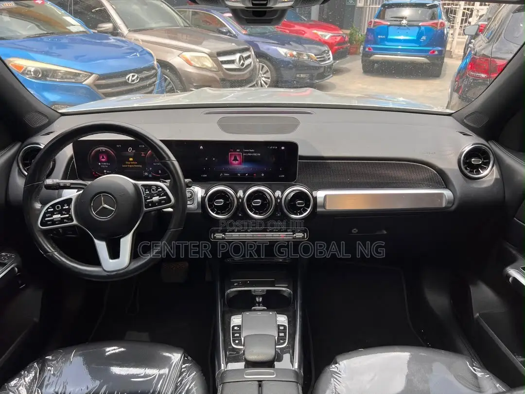 Mercedes-Benz GLB-Class GLB 250 4MATIC 2020 Silver