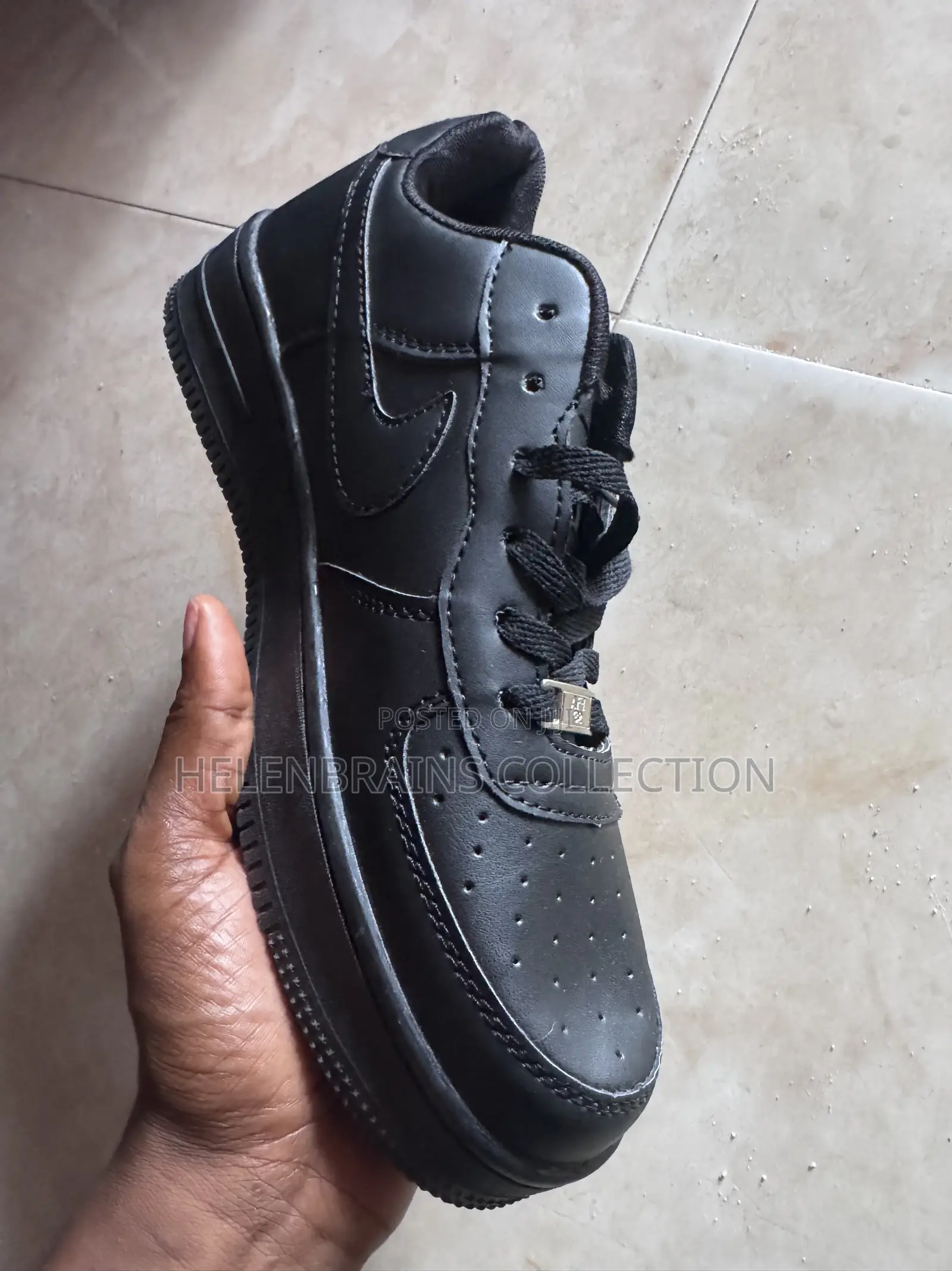 Black Nike