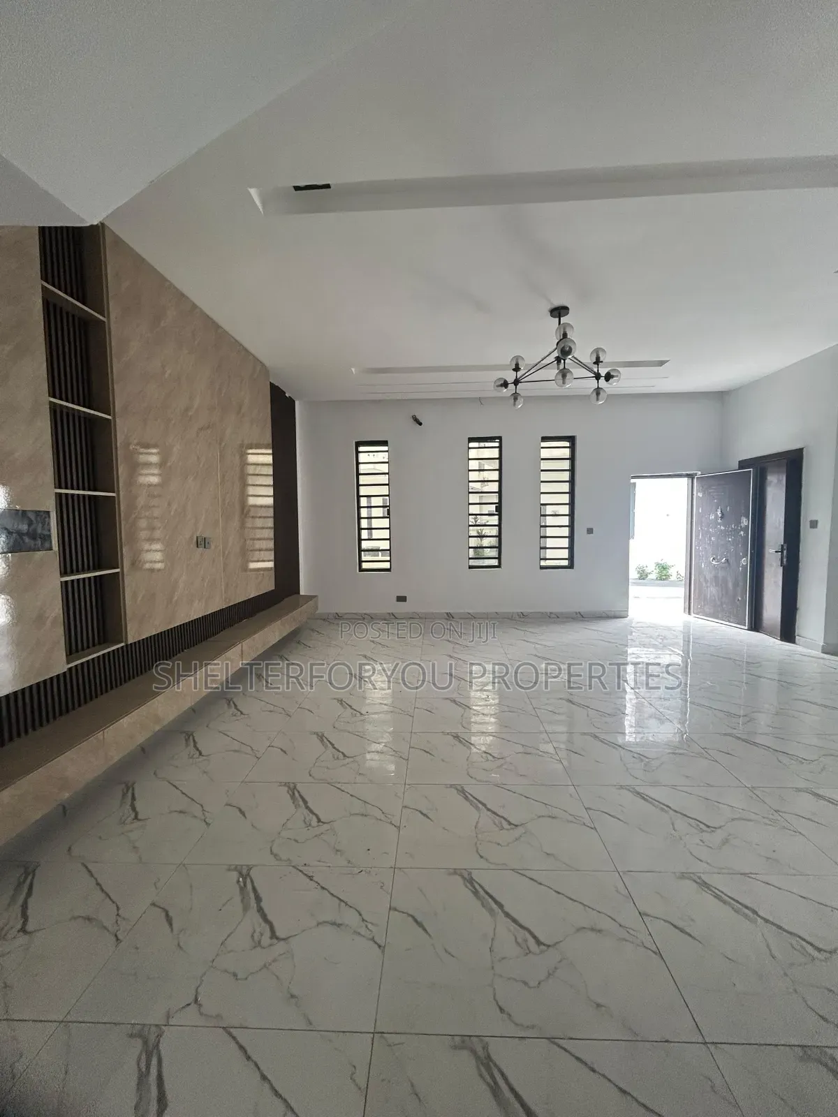 4bdrm Duplex in Lekki Expressway for sale