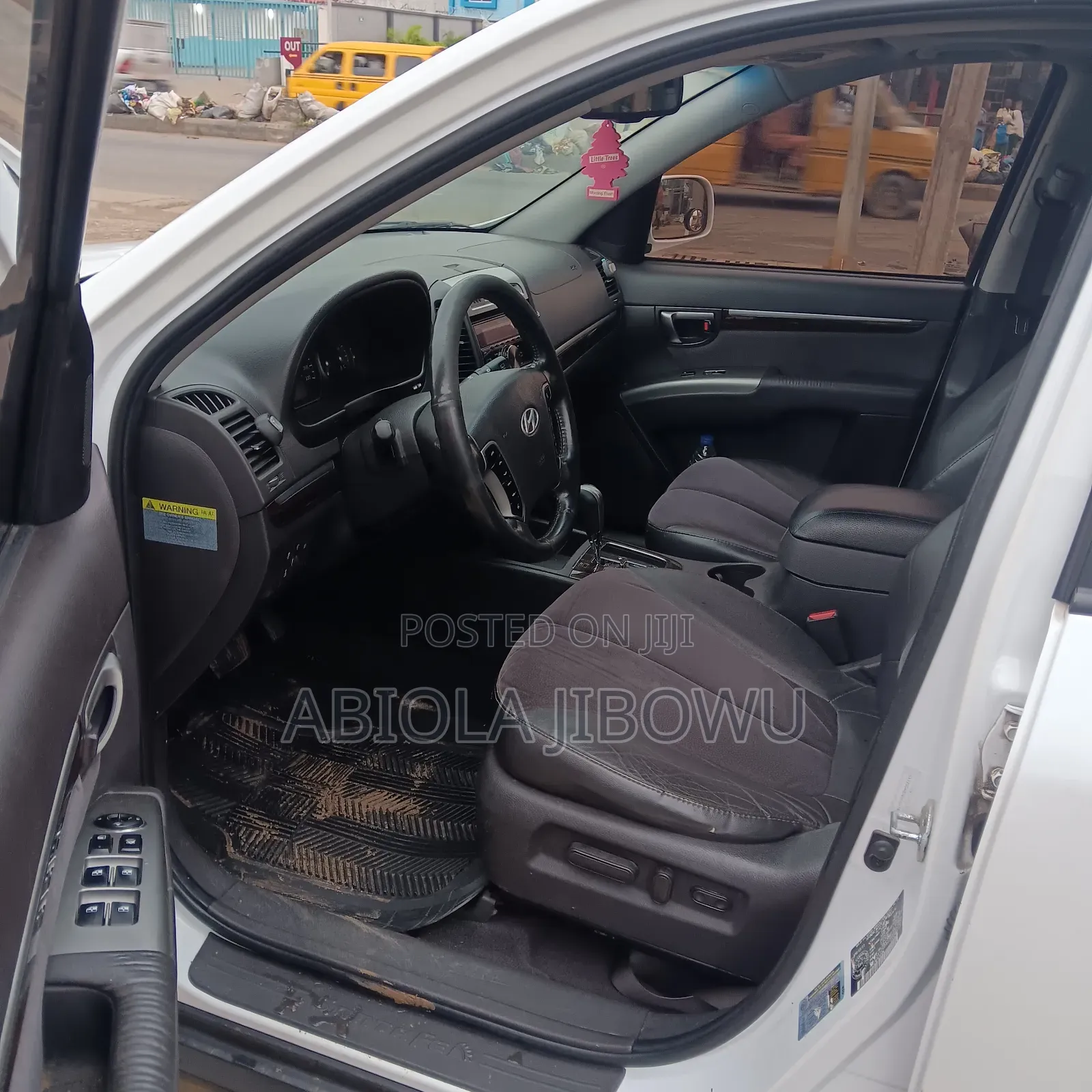 Hyundai Santa Fe Limited 2011 White