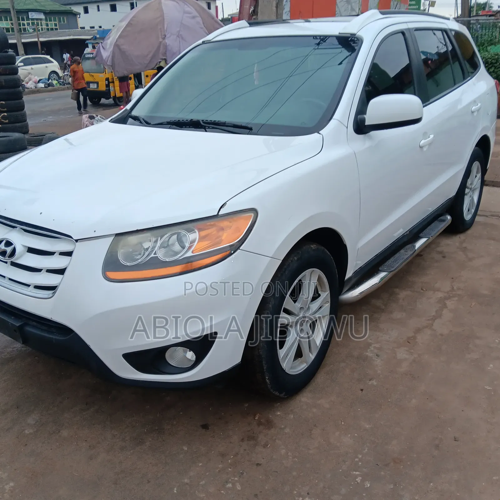 Hyundai Santa Fe Limited 2011 White