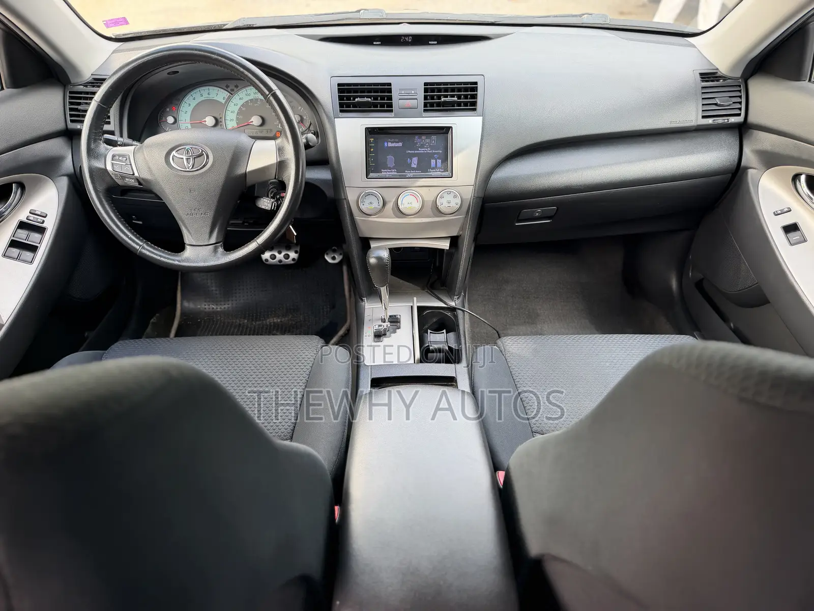 Toyota Camry SE 4dr Sedan (2.5L 4cyl 6AM) 2010 Gray