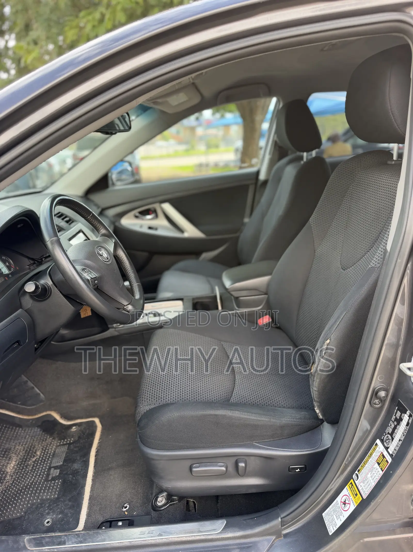 Toyota Camry SE 4dr Sedan (2.5L 4cyl 6AM) 2010 Gray
