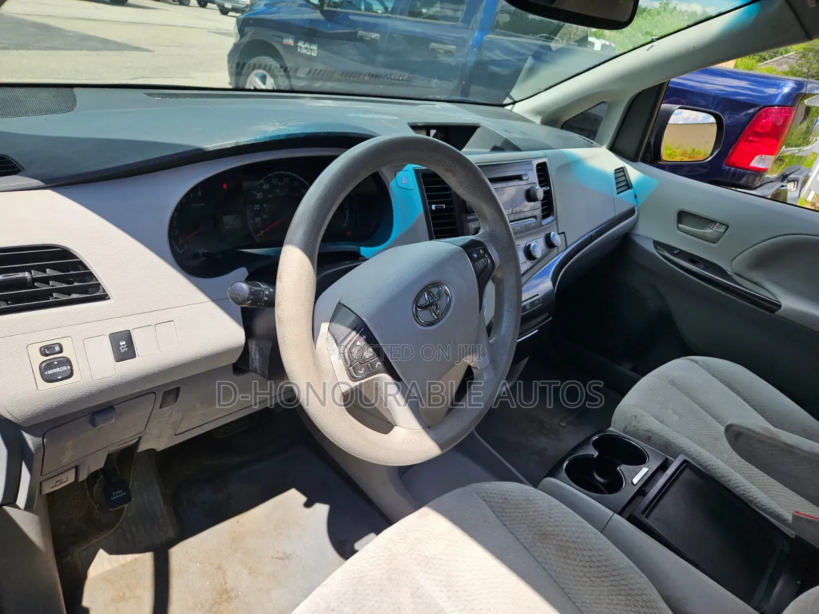 Toyota Sienna LE 8 Passenger 2012 Burgundy