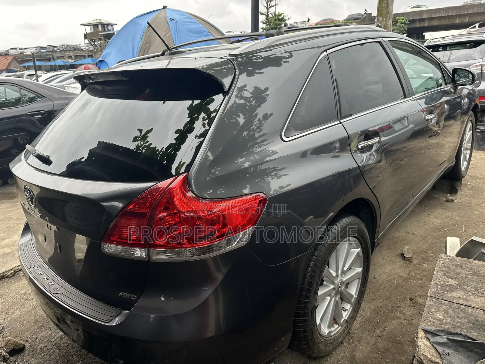 Toyota Venza AWD 2011 Gray
