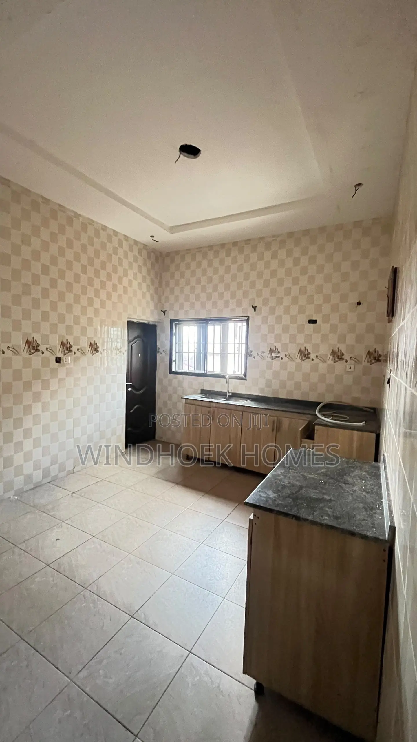 2bdrm Apartment in Nnpc Estate, Life Camp for rent