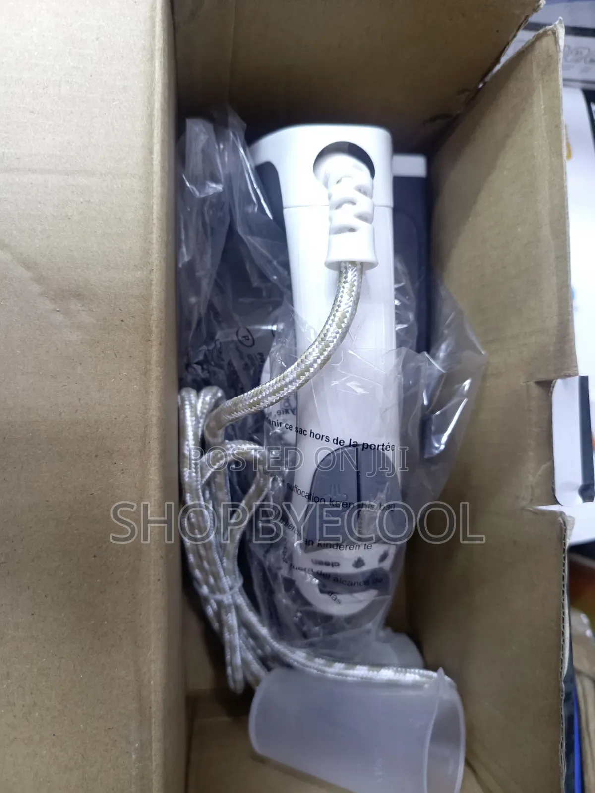 Solar Steam Iron
