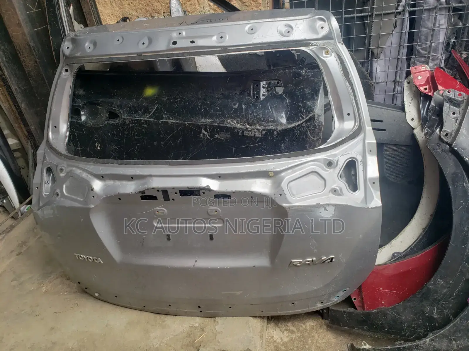 Boot Toyota Rav4 2019