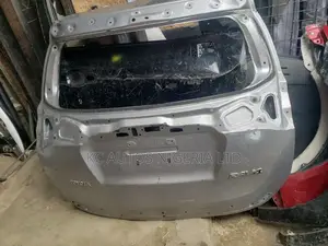 Boot Toyota Rav4 2019