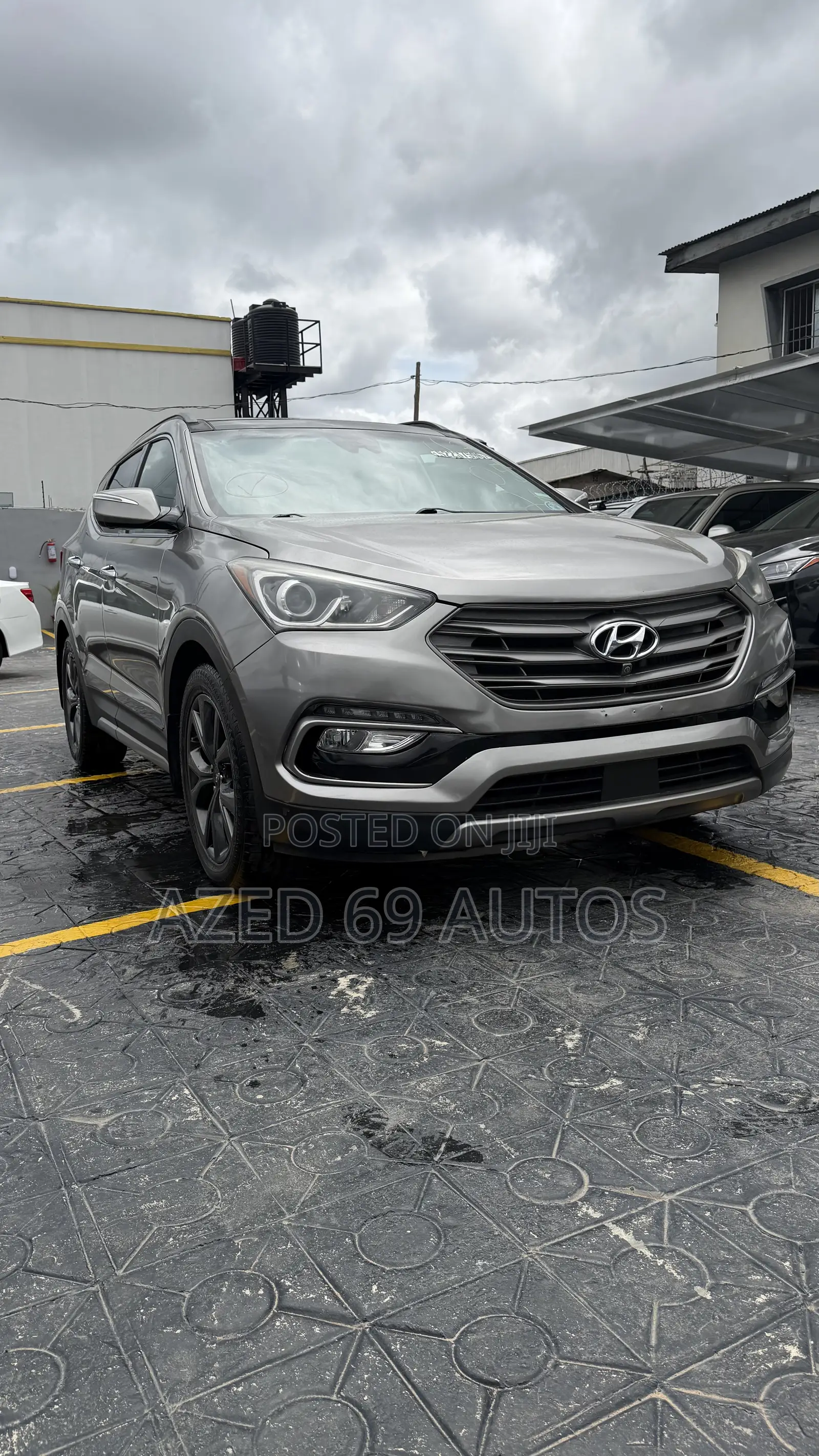 Hyundai Santa Fe SE Ultimate AWD 2017 Gold