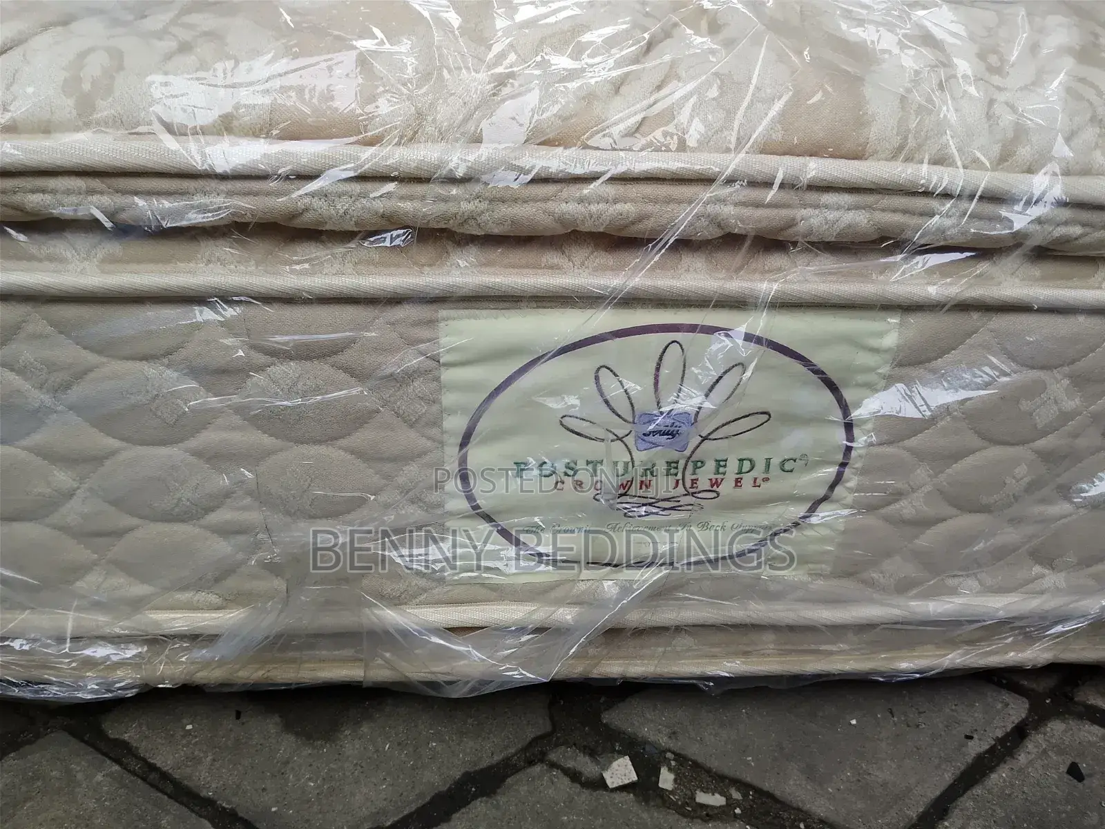 Order for Your Affordable Canadian 5x6 14inches Neatly Used Mattress