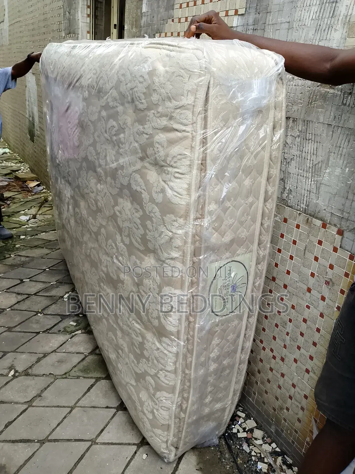 Order for Your Affordable Canadian 5x6 14inches Neatly Used Mattress