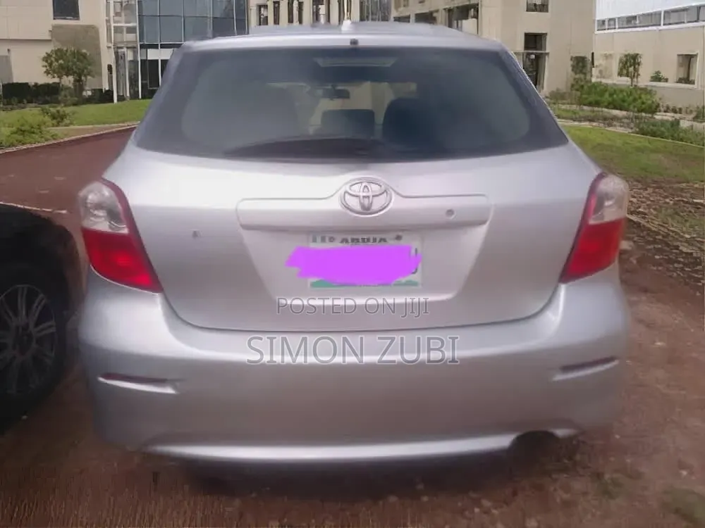 Toyota Matrix 2010 Silver
