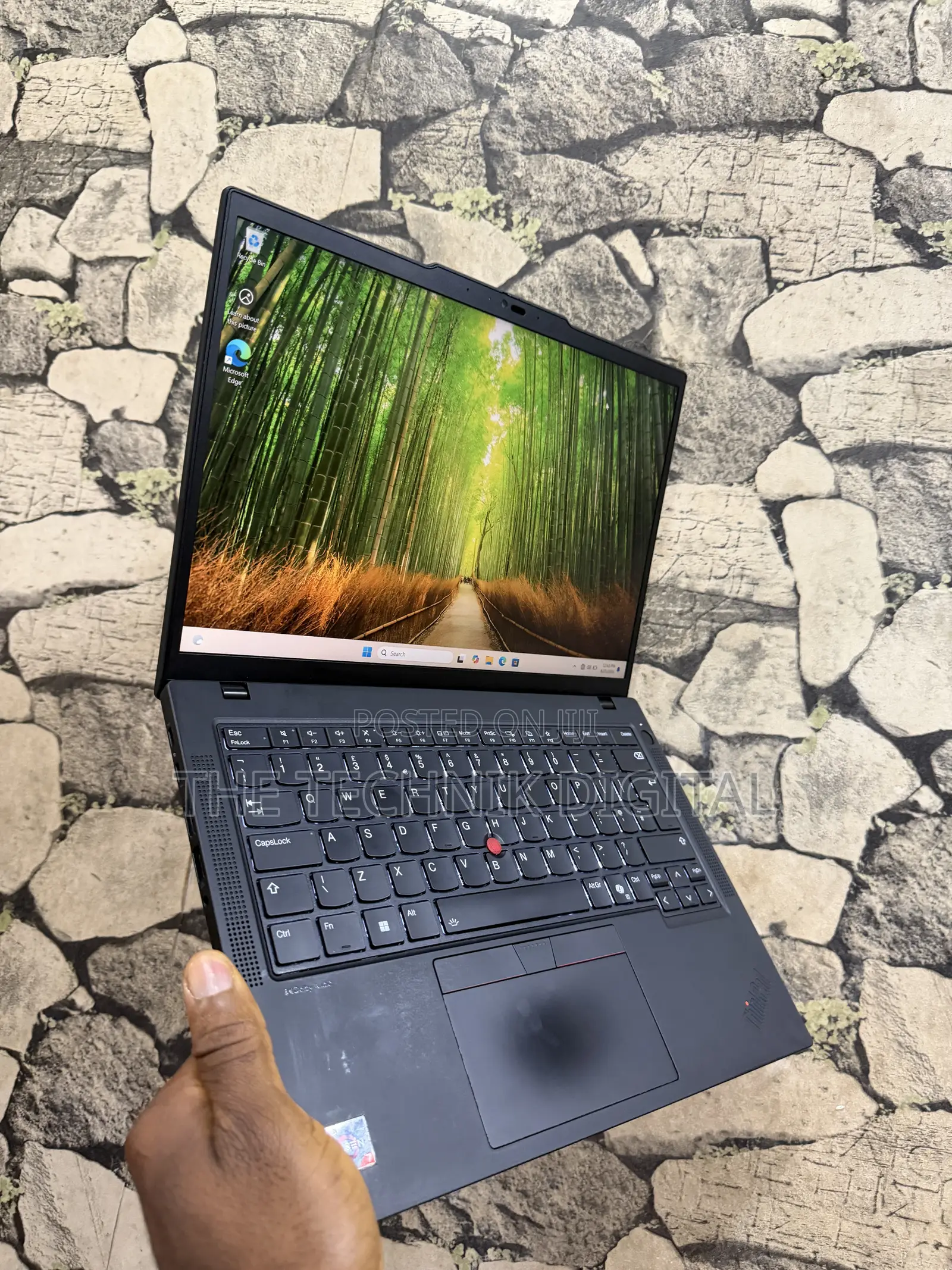 Laptop Lenovo ThinkPad T14 G4 8GB AMD Ryzen 7 SSD 1T