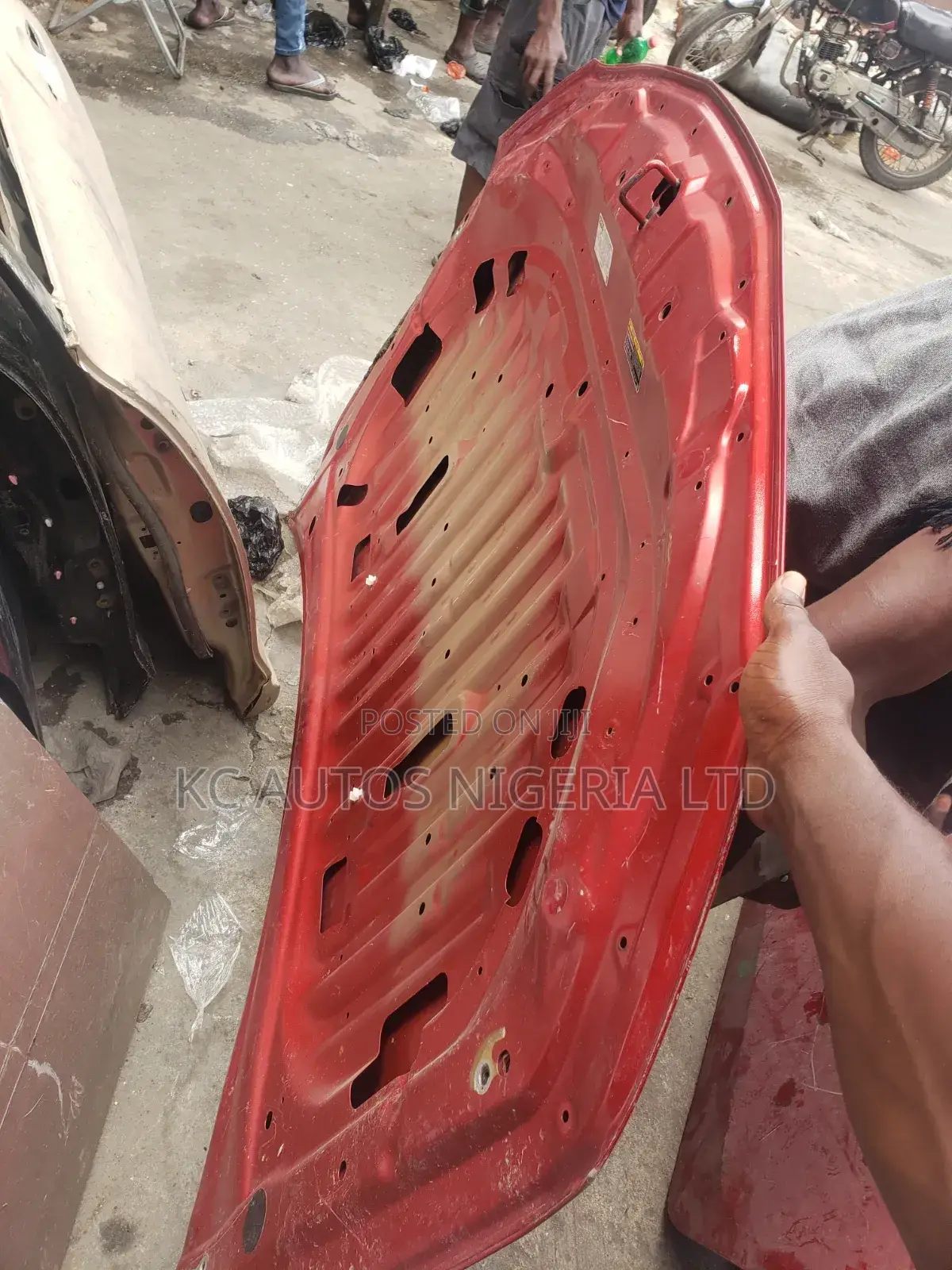 Bonnet Toyota Camry 2018-2020 Fiber