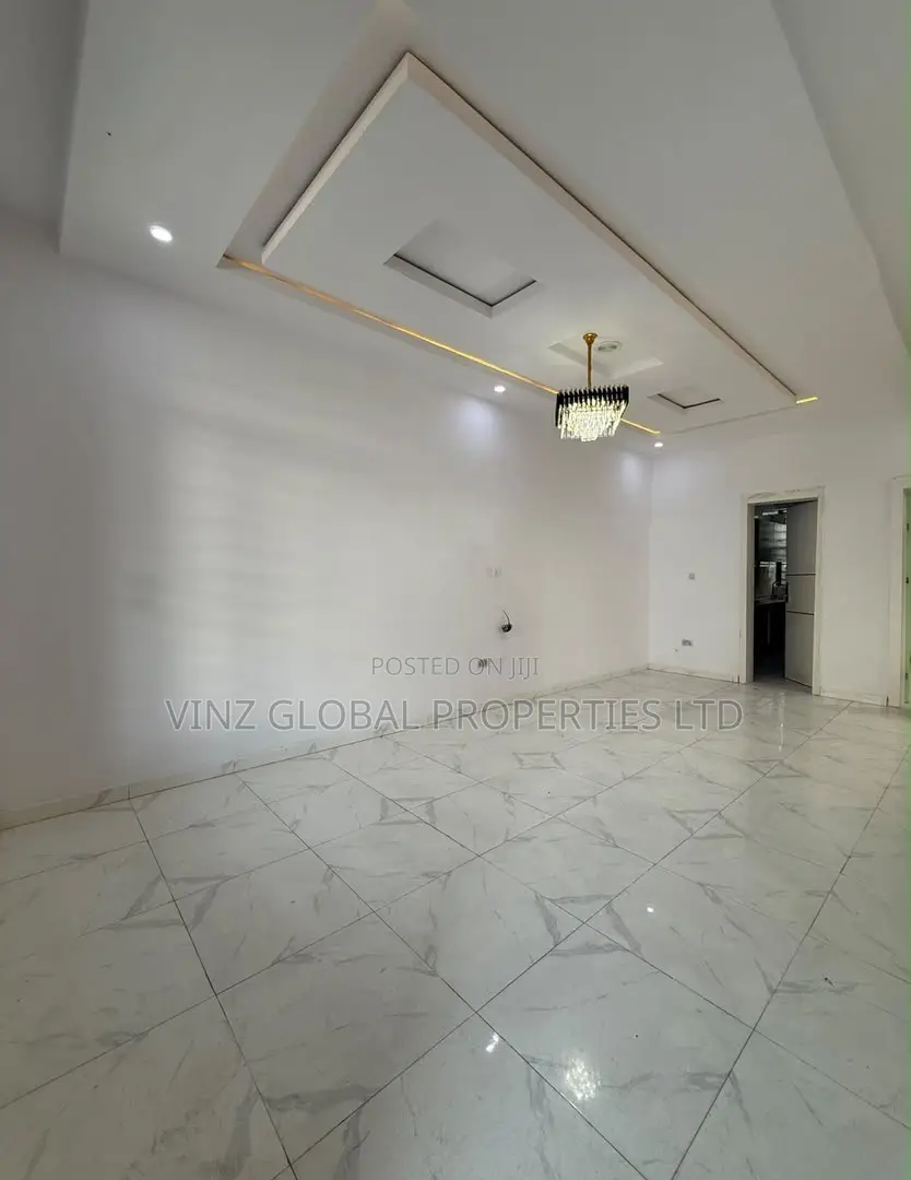 3bdrm Duplex in Lekki for rent