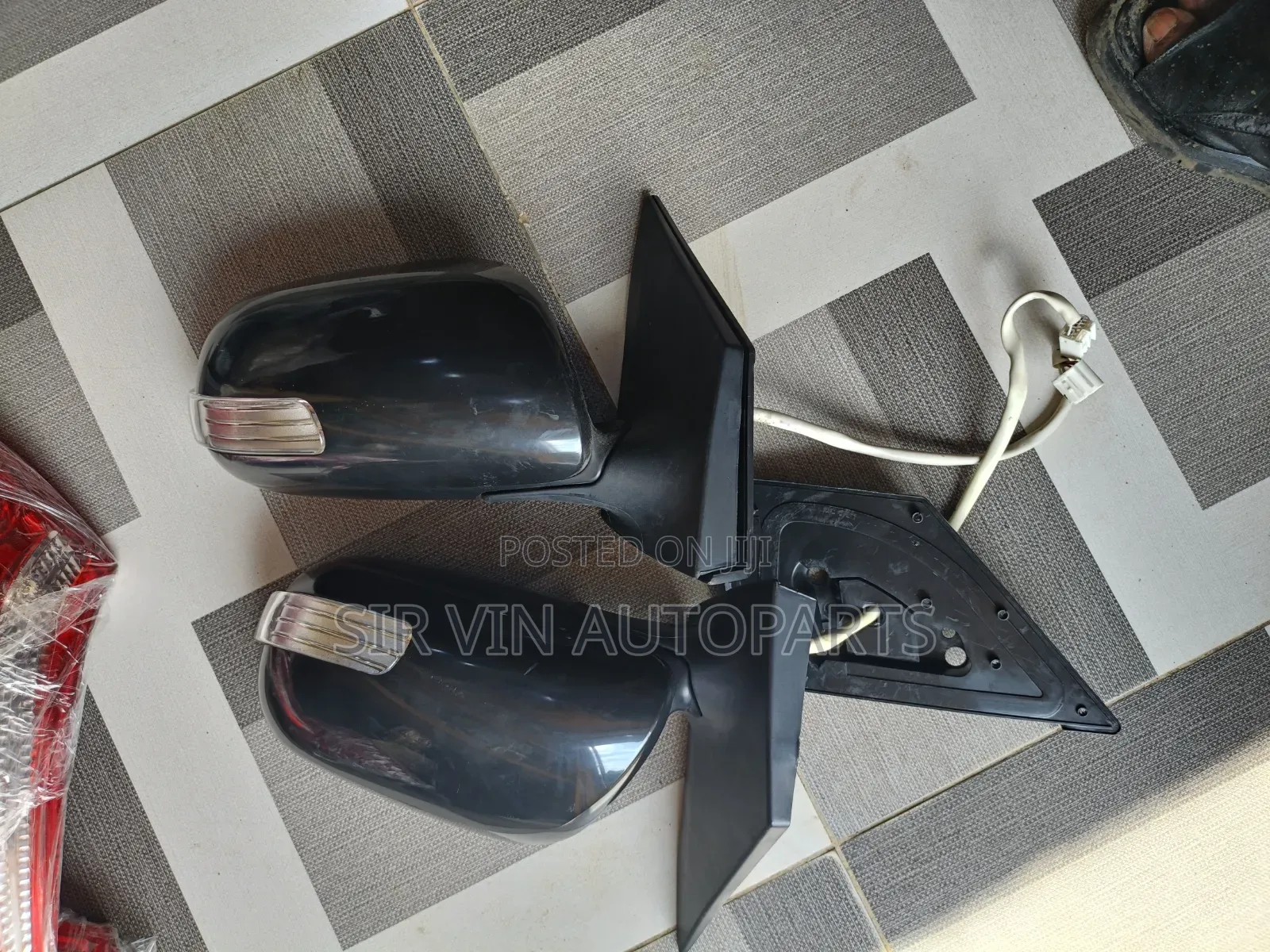 Side Mirror Toyota Corolla 2010-2013(with Light)