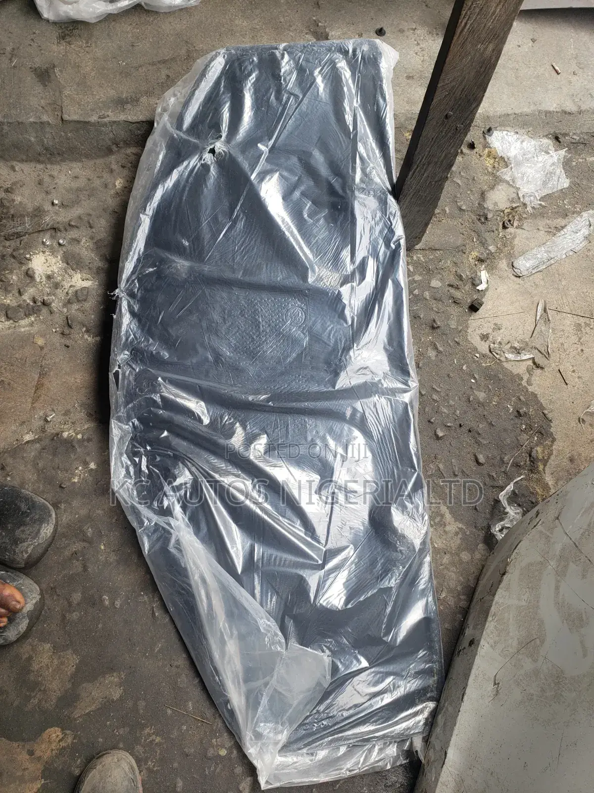 Bonnet Mate Toyota Camry 2012