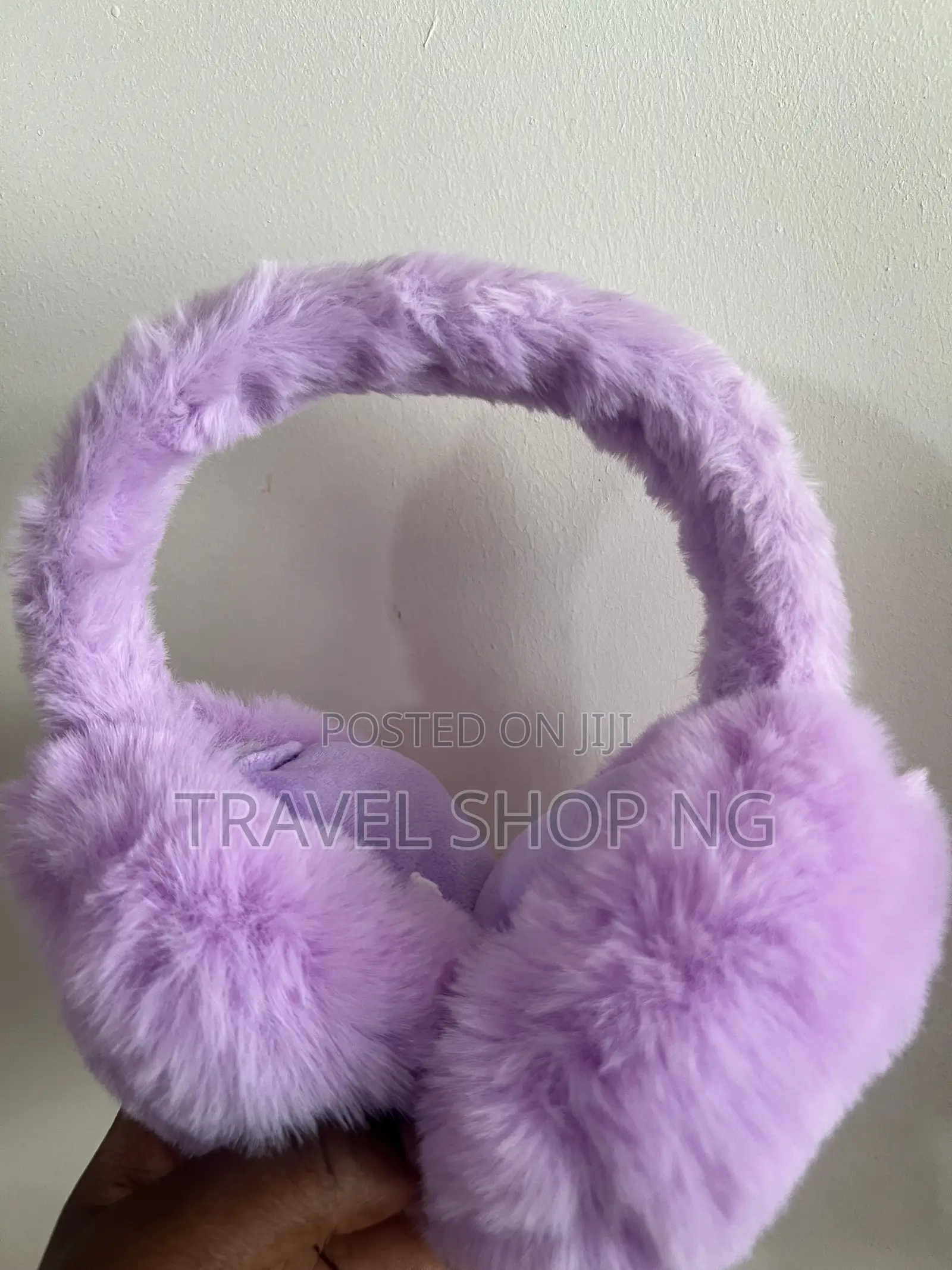 Cozy Winter Earmuffs| Stylish and Warm Ear Protection