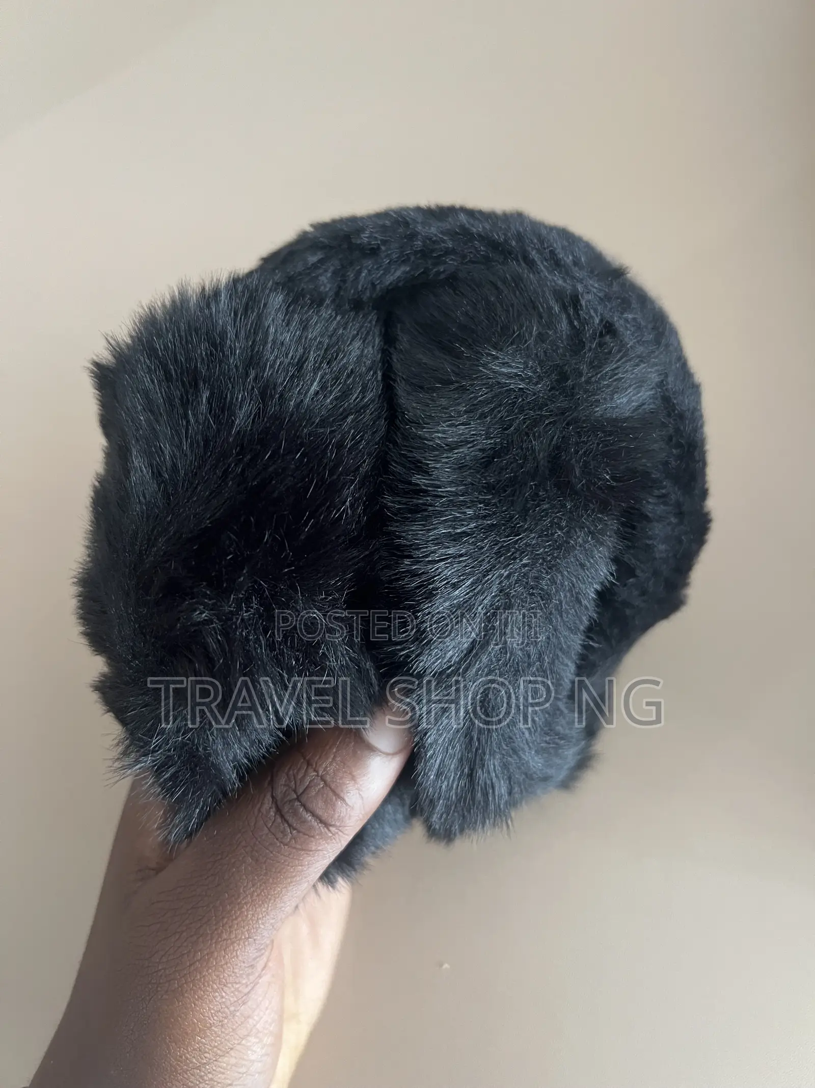 Cozy Winter Earmuffs| Stylish and Warm Ear Protection
