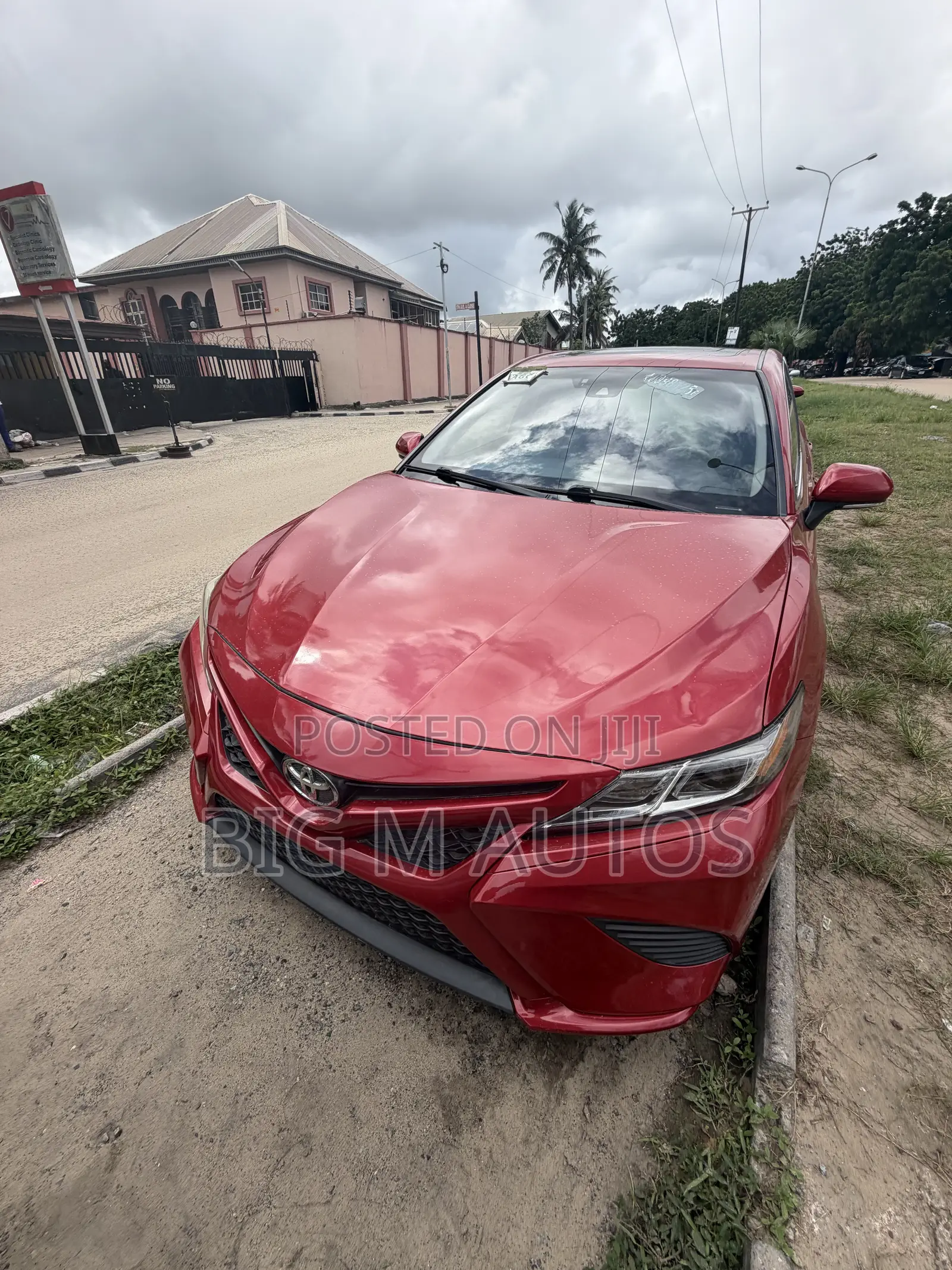Toyota Camry 2020 Red