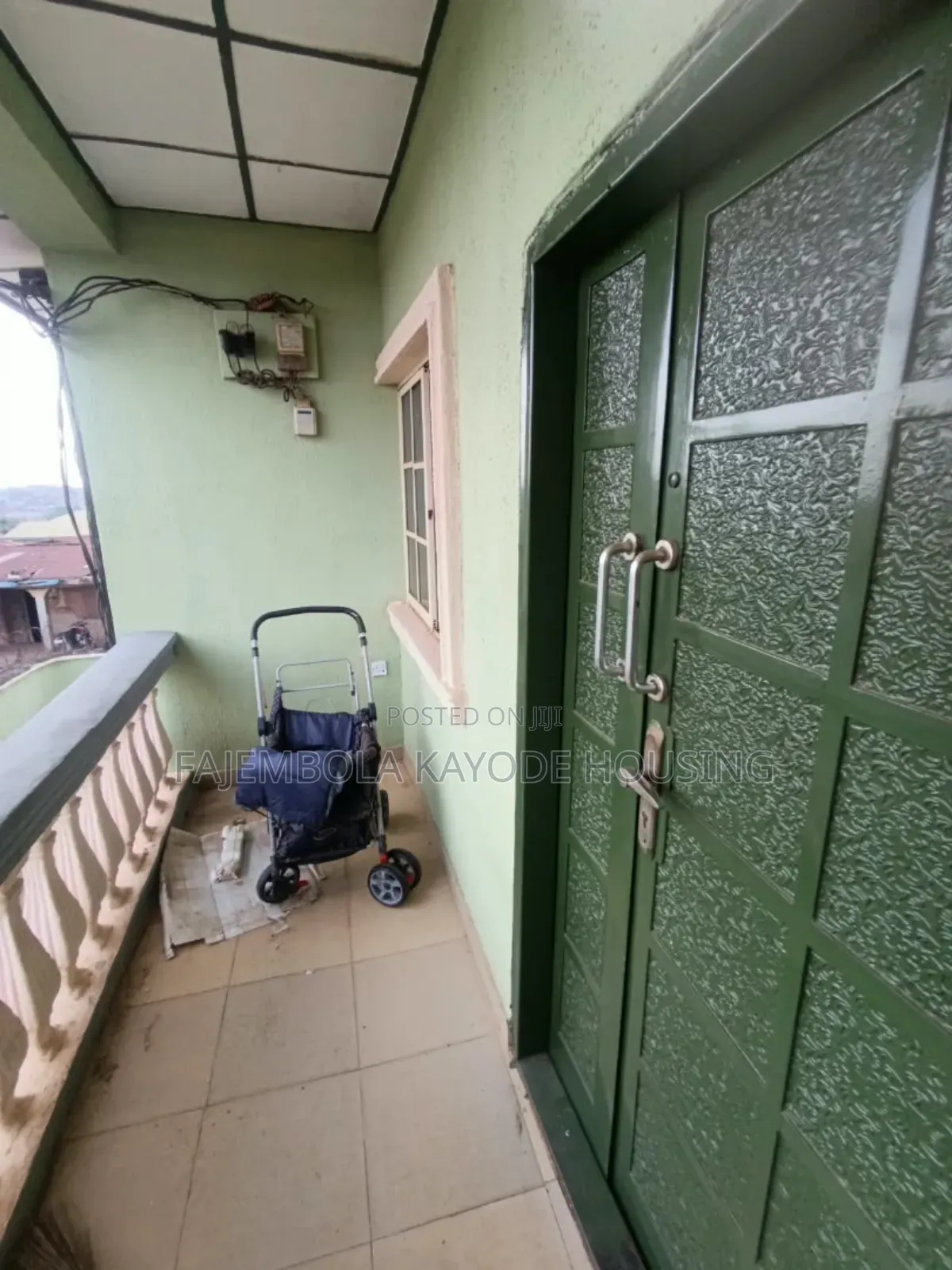 3bdrm Block of Flats in Kobiowu, Alakia for rent