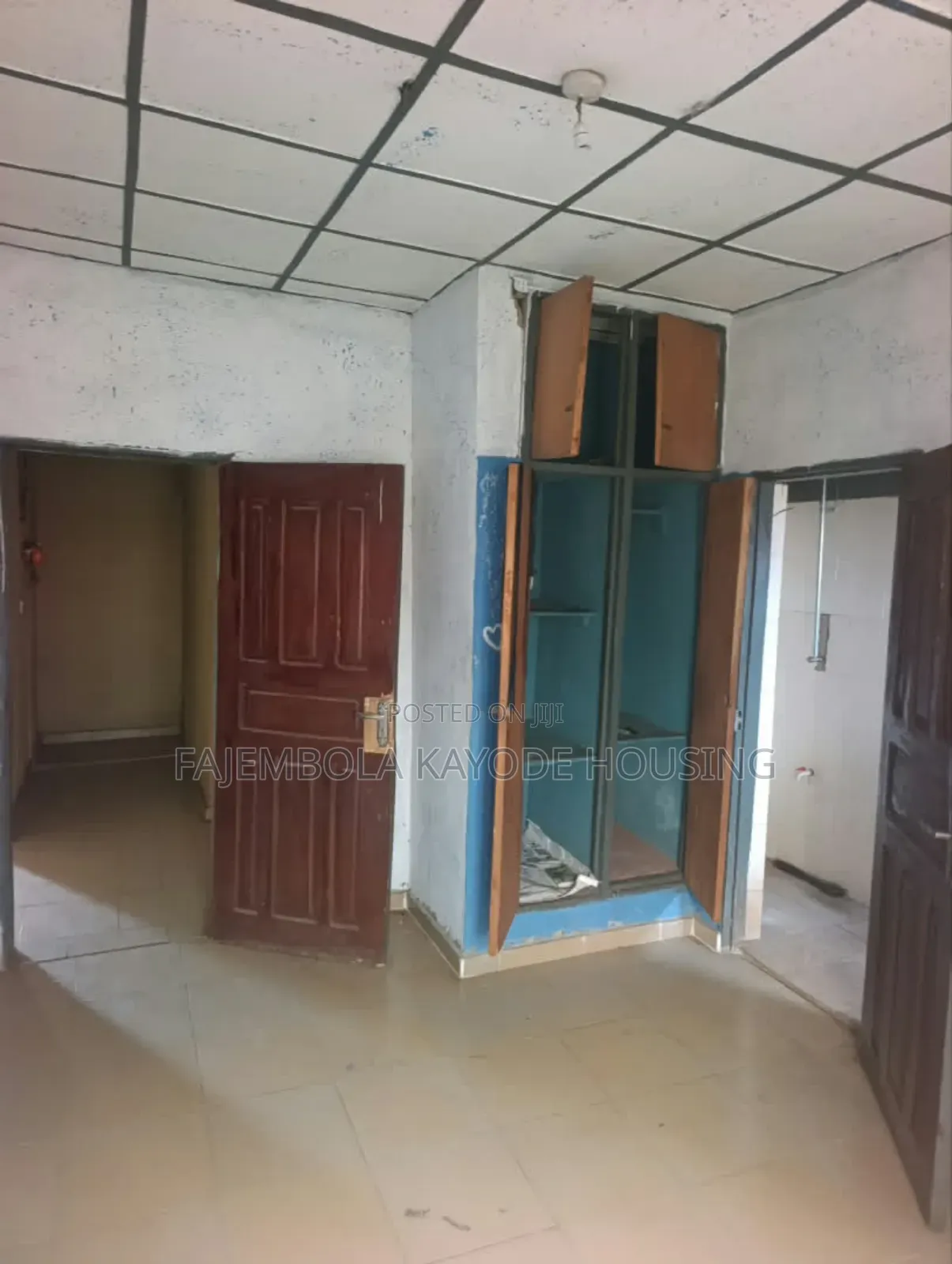 3bdrm Block of Flats in Kobiowu, Alakia for rent