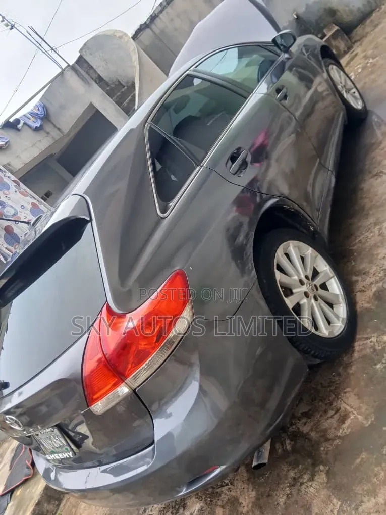 Toyota Venza AWD 2010 Gray
