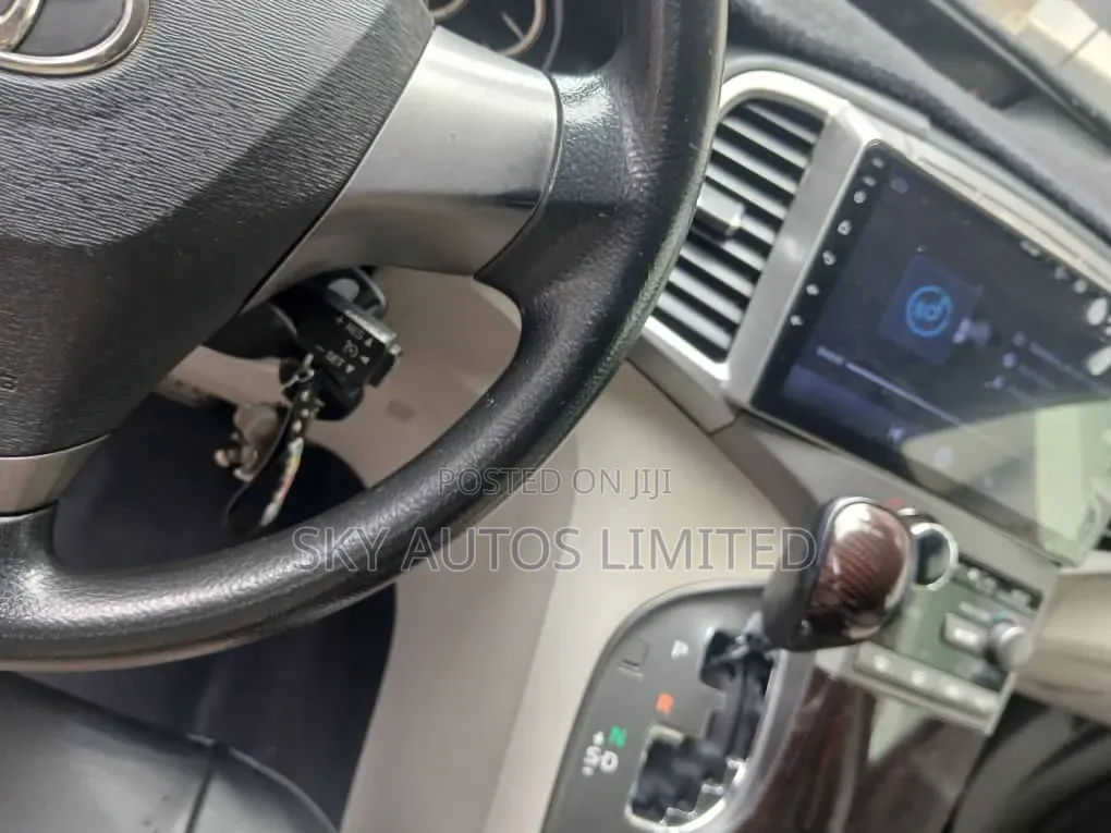 Toyota Venza AWD 2010 Gray