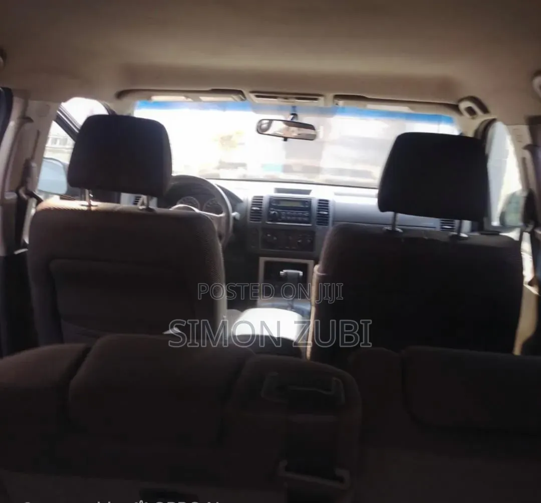 Nissan Pathfinder 2007 Gray