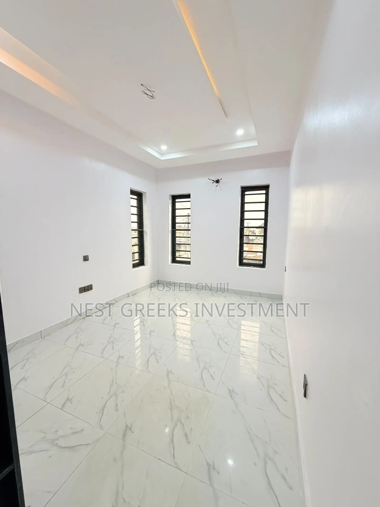 4bdrm Duplex in Ogba for sale