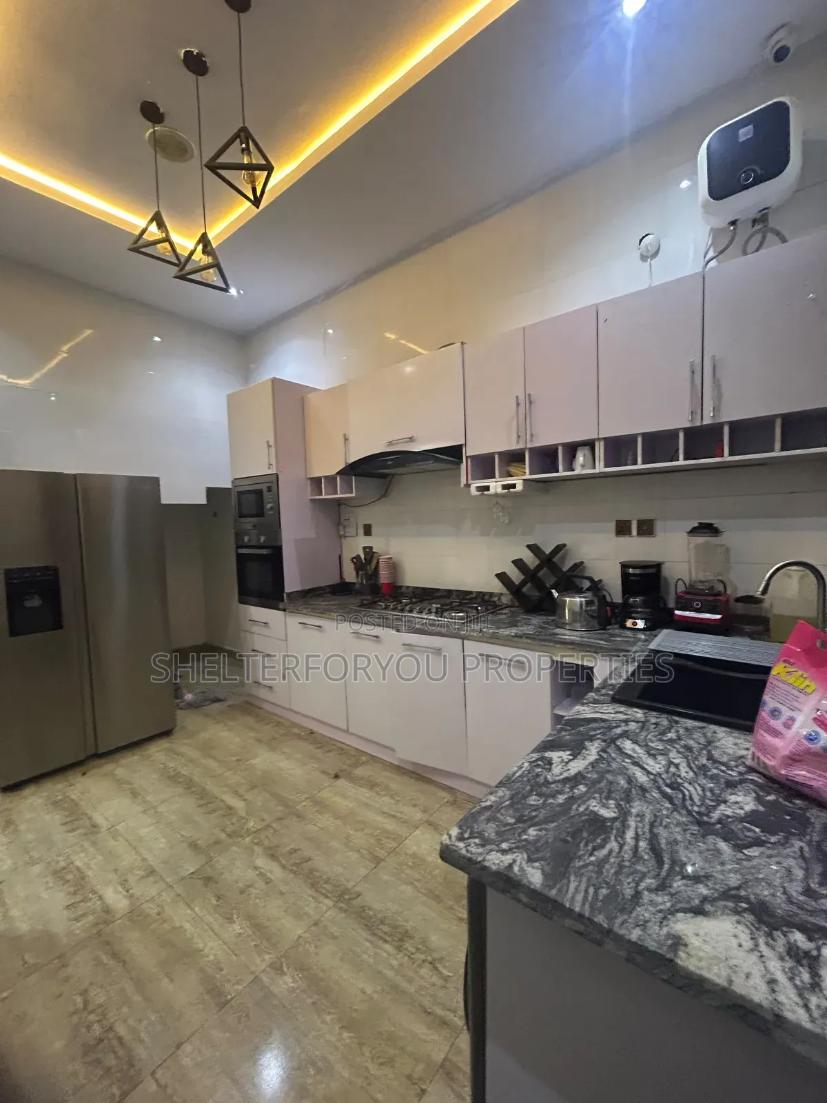 4bdrm Duplex in Lekki Expressway for sale