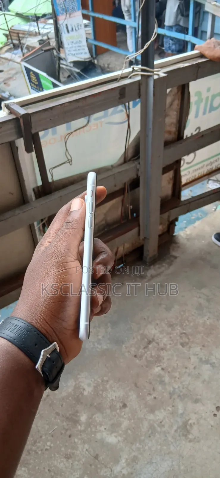 Apple iPhone XR 128 GB White