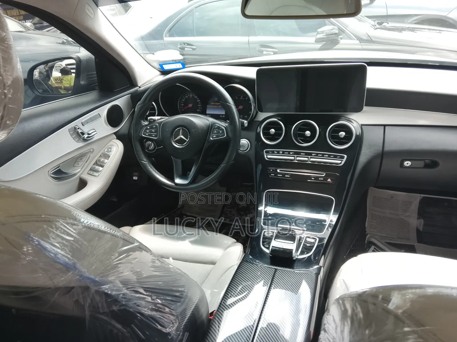 Mercedes-Benz C300 2016 Gray