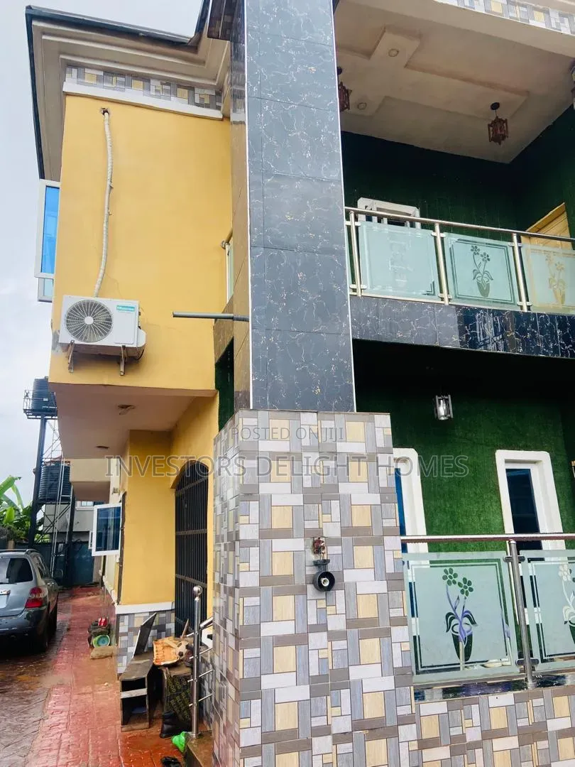 4bdrm Block of Flats in Oshimili South for sale