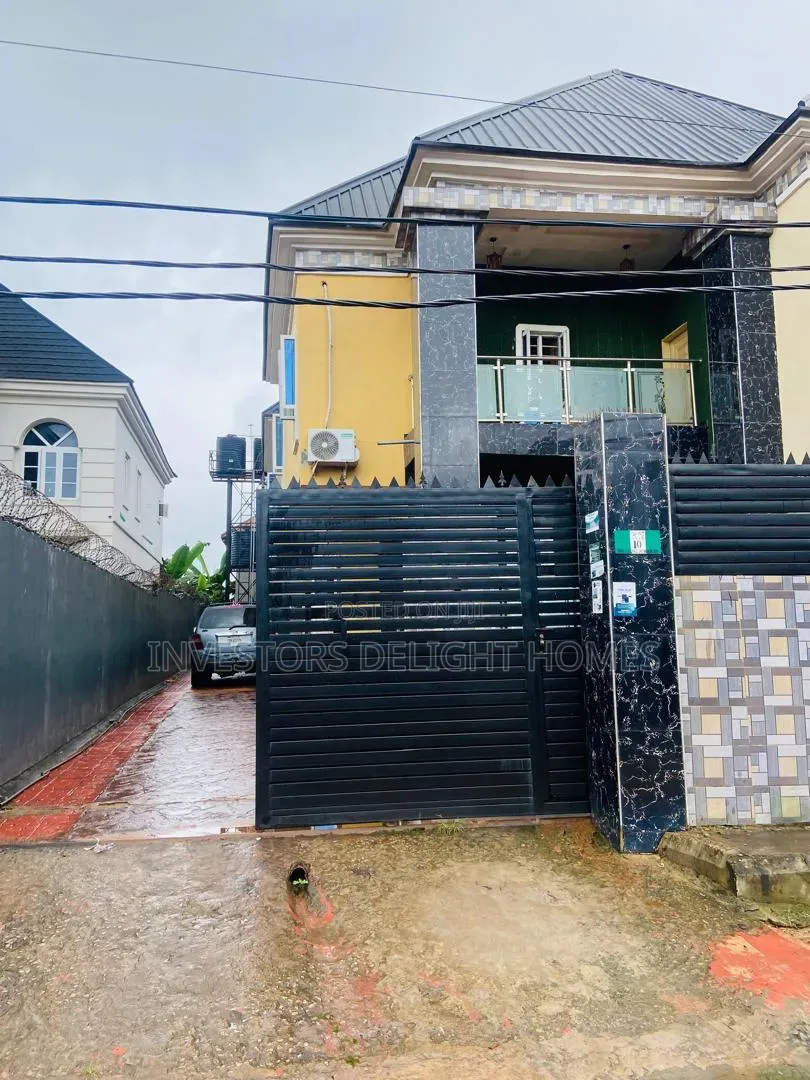 4bdrm Block of Flats in Oshimili South for sale