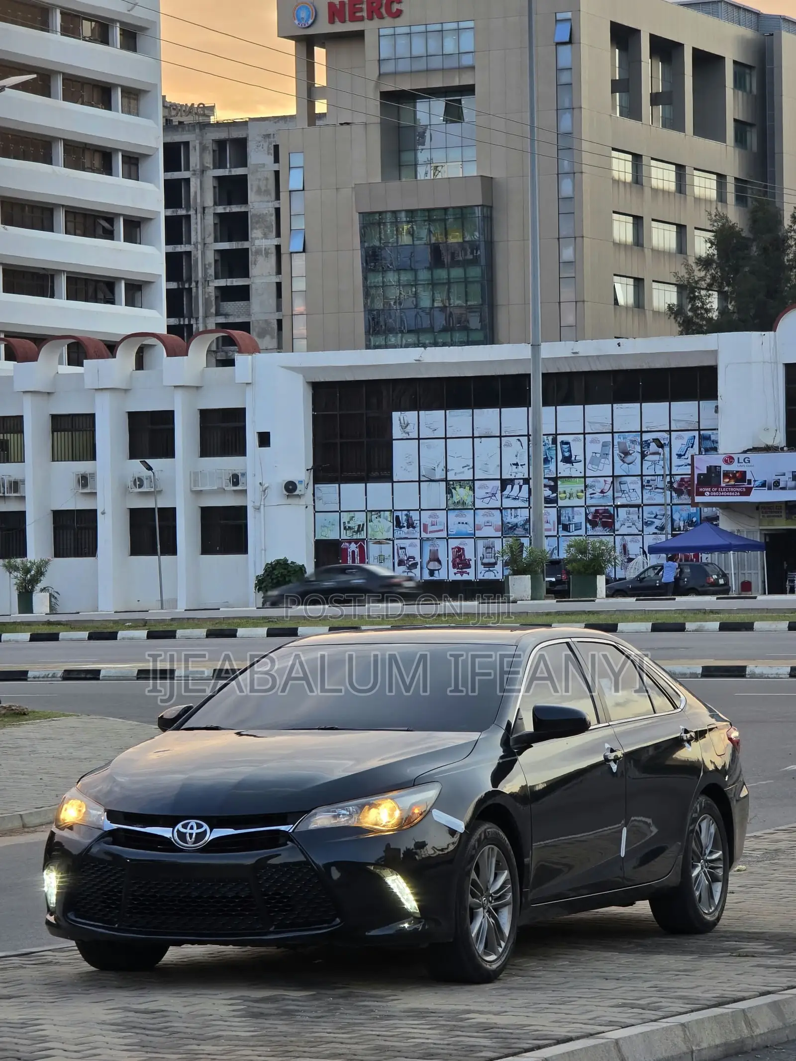 Toyota Camry SE 4dr Sedan (2.5L 4cyl 6A) 2017 Black
