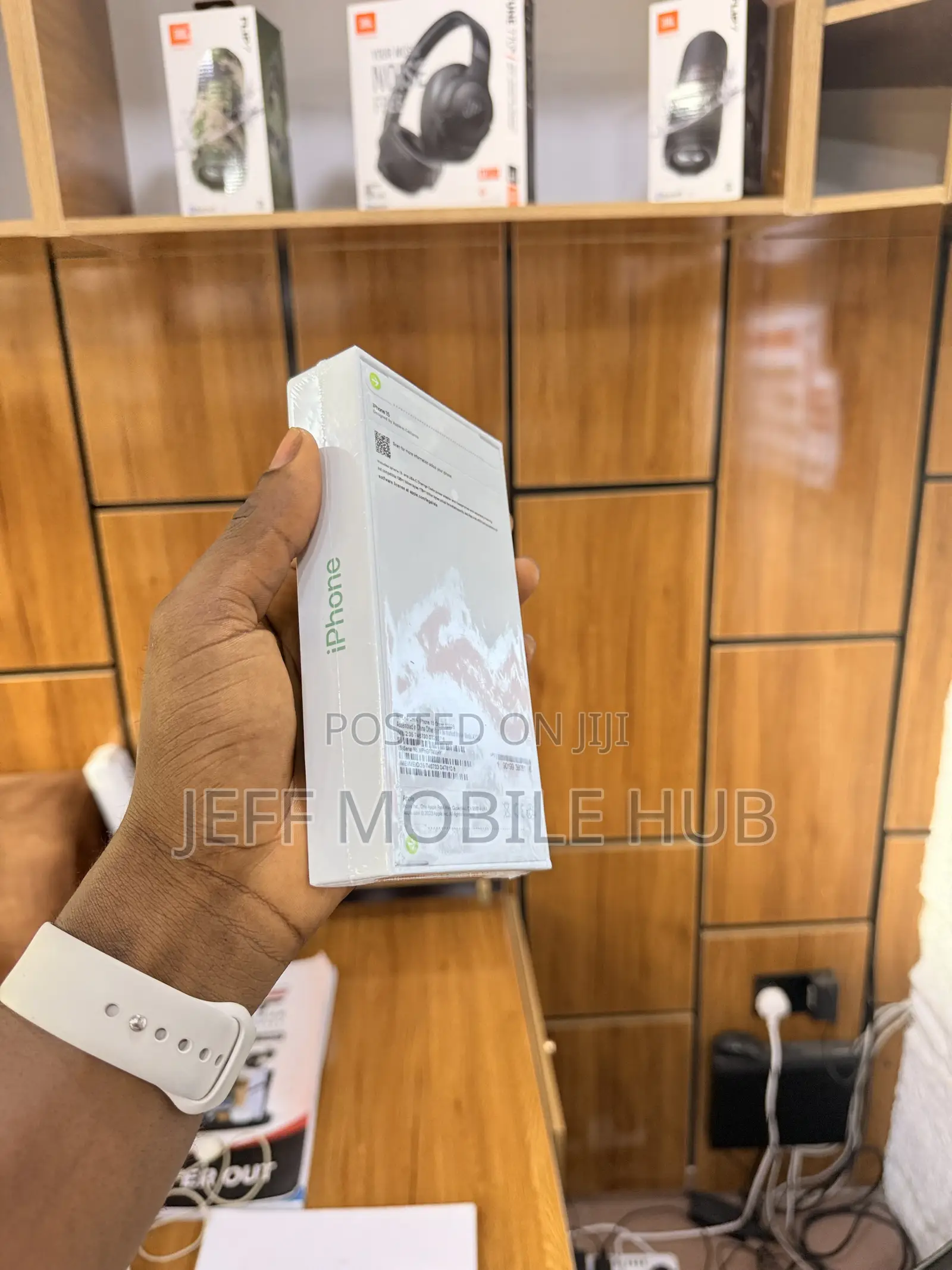 New Apple iPhone 15 128 GB Green